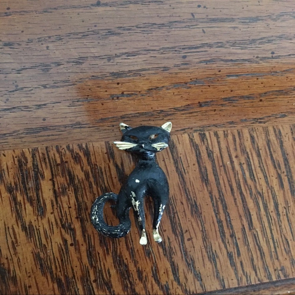 Vintage cat brooch pin